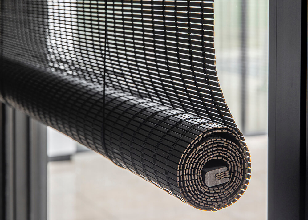 Daemp træ-rullegardiner - roll-up