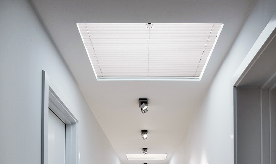 Luxaflex Ovenlysvindue Gardin