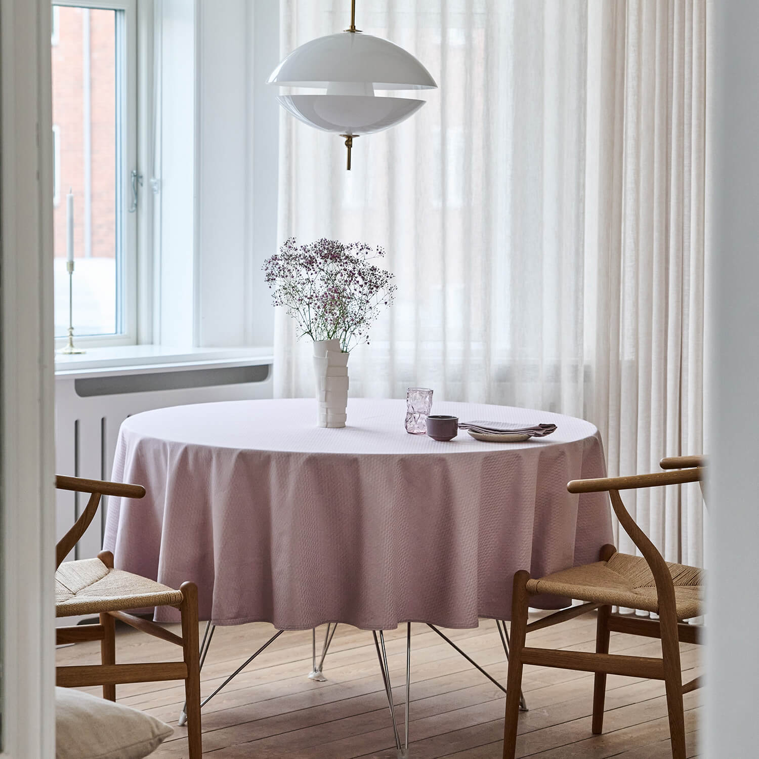 Compliments Tile Damaskdug, Ash Rose