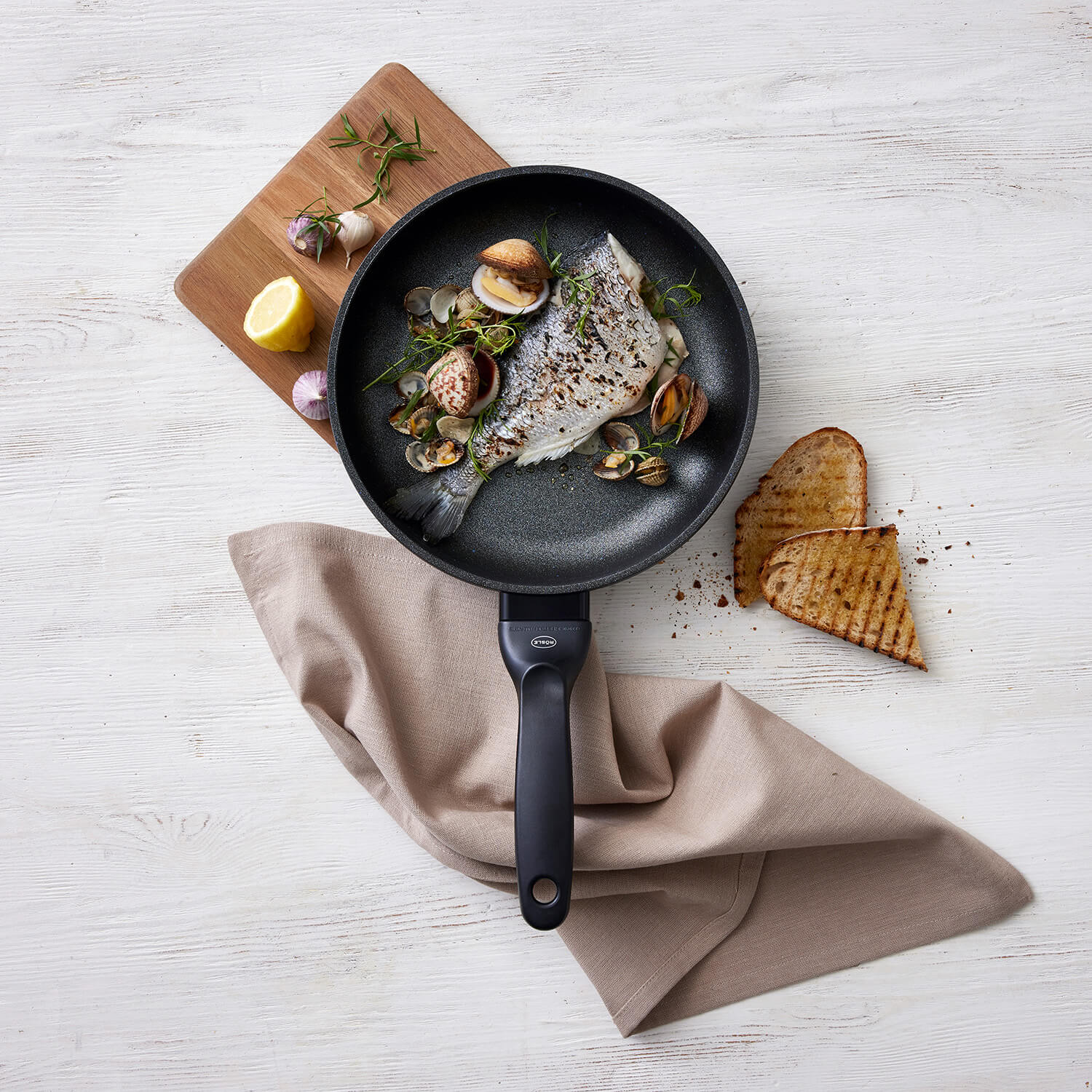 Bastian Stofserviet, Natur