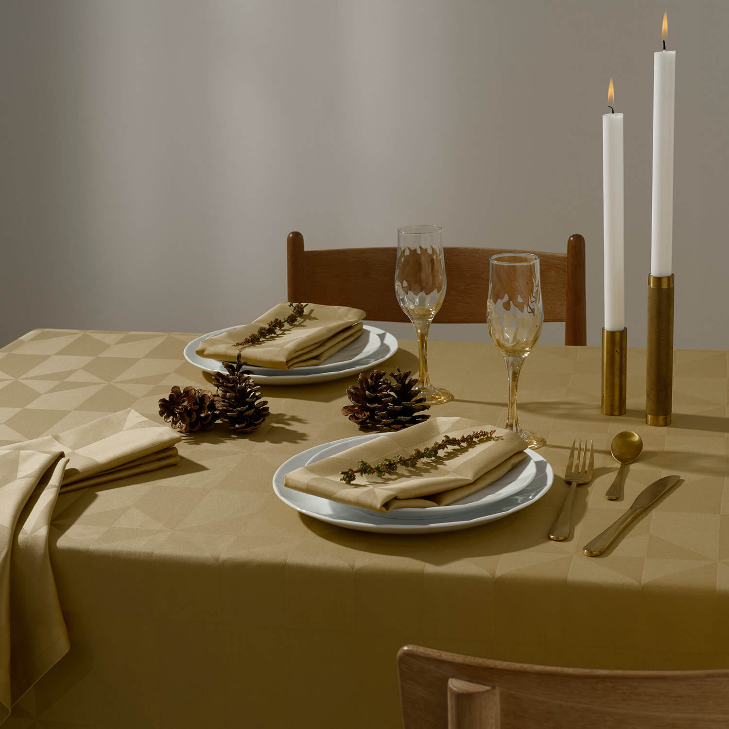 Compliments Wind Damaskdug og stofservietter, Brass