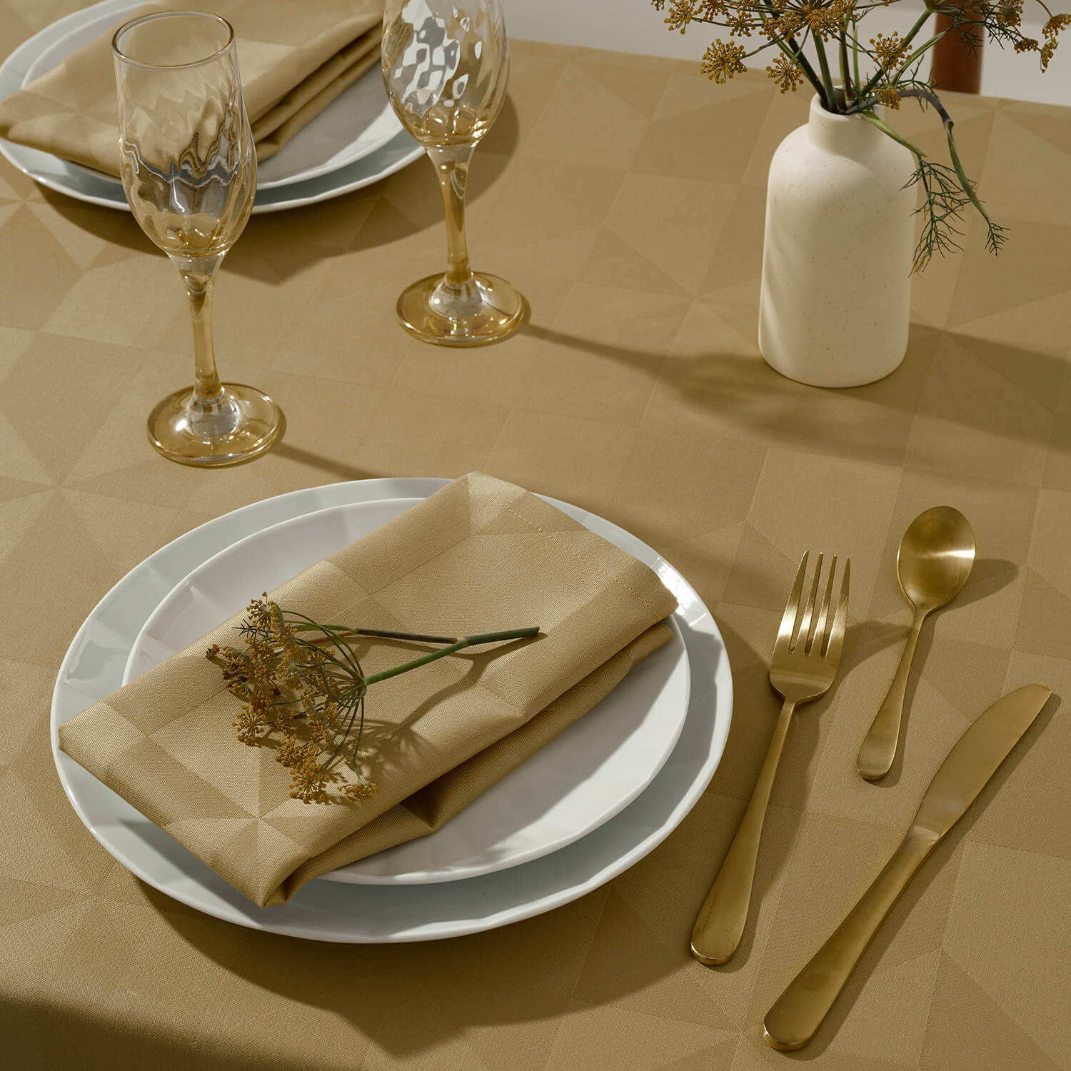 Compliments Wind Damaskdug og stofservietter, Brass