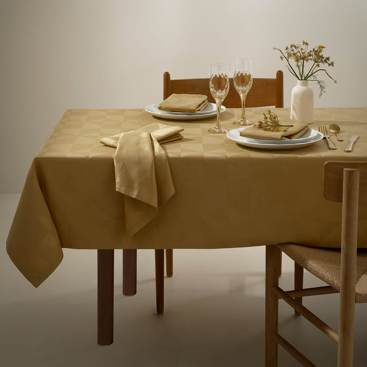 Compliments Wind Damaskdug og stofservietter, Brass