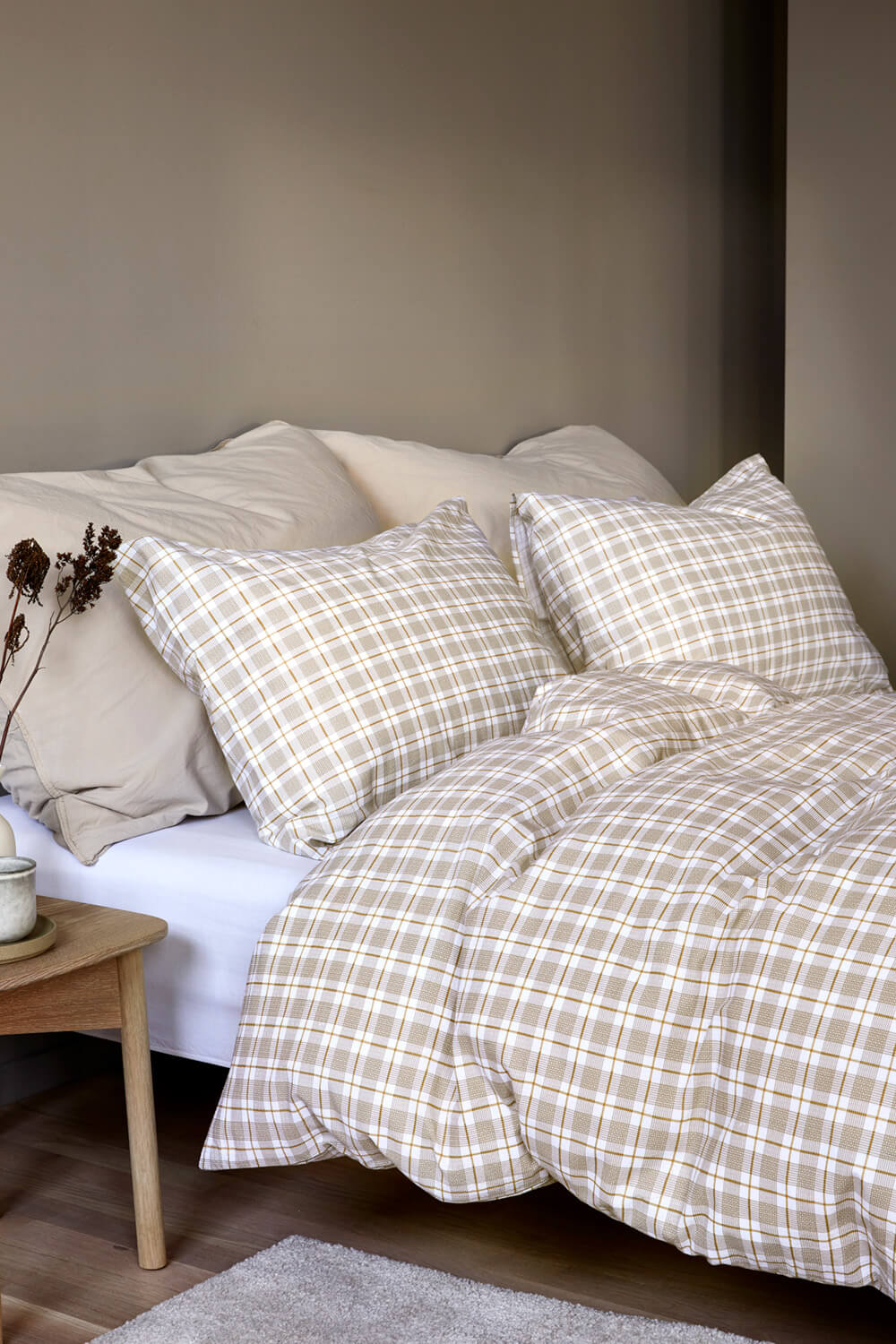 Kyrre Krepp sengetøj fra Høie i farven beige