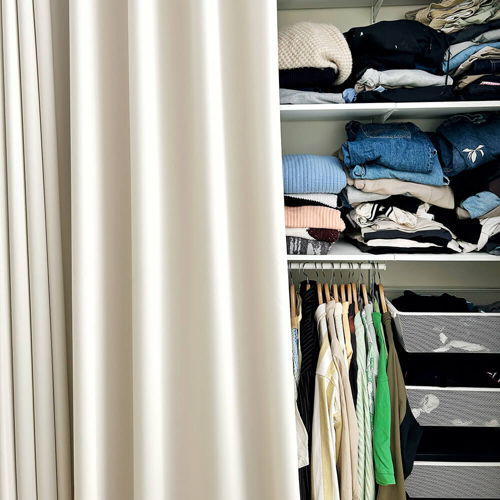 Garderobe åben hos Martin og Lucas