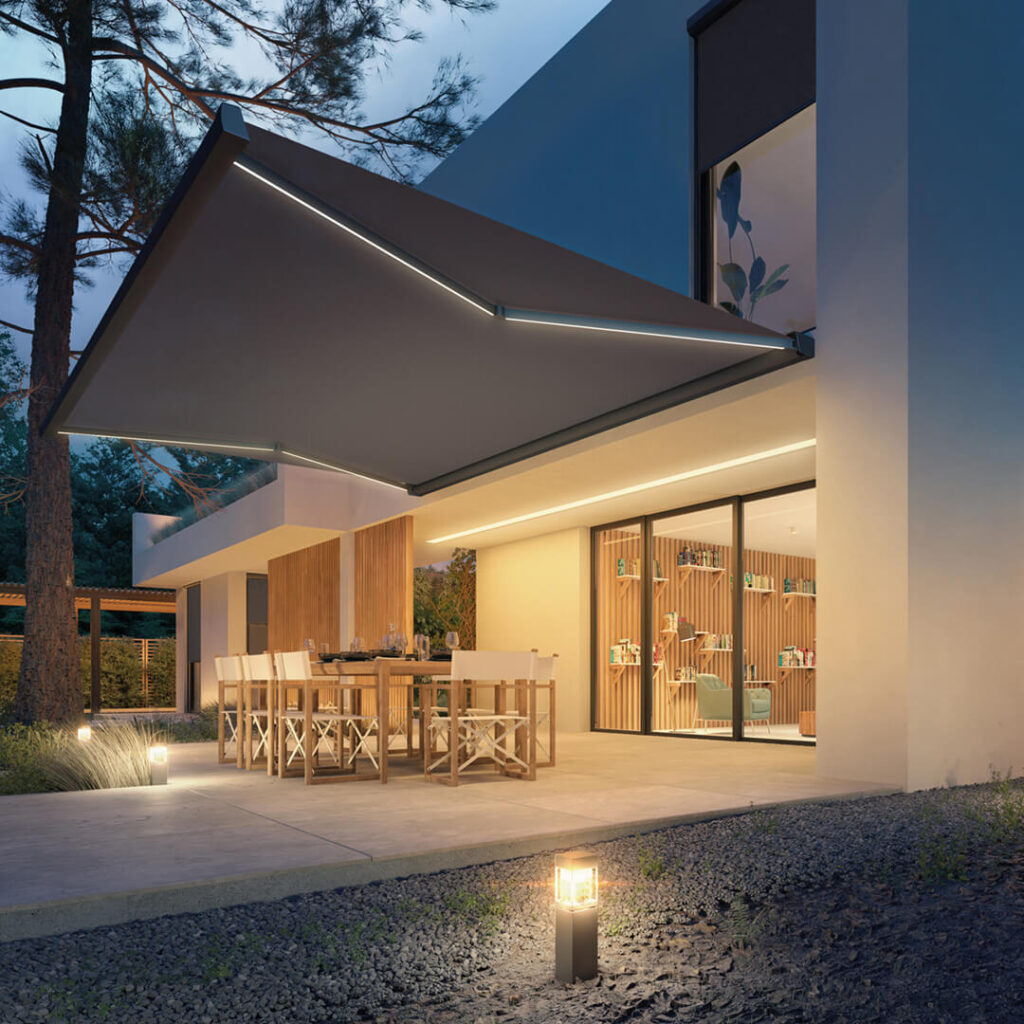 Luxaflex markise om aftenen