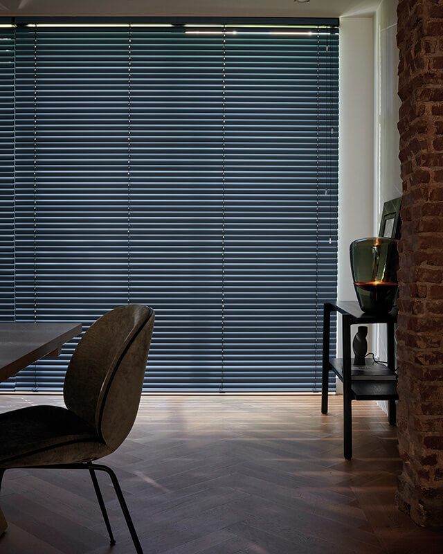 Daemp persienner - mørke gardiner blog