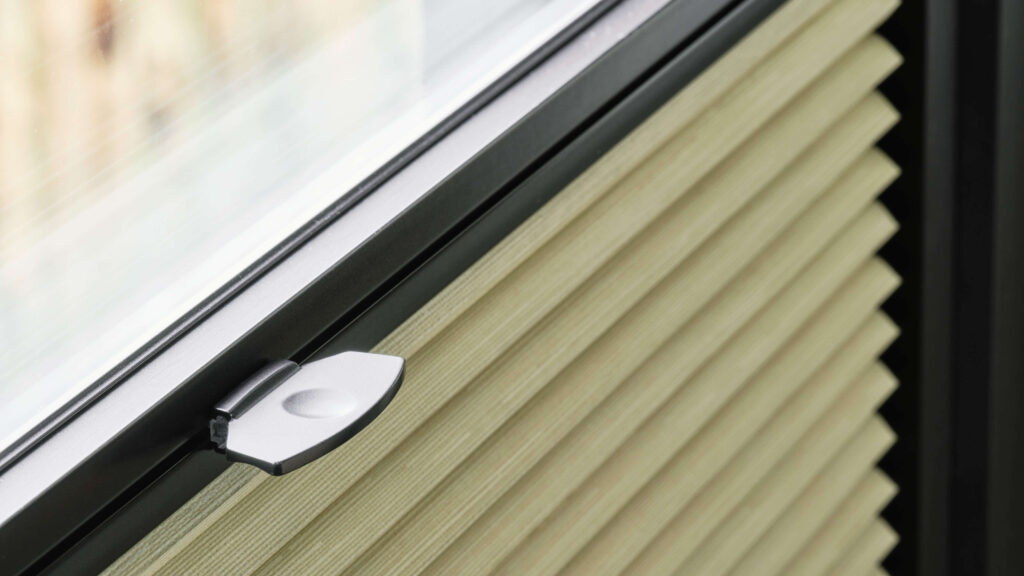 Dupli mørklægningsgardin i grøn