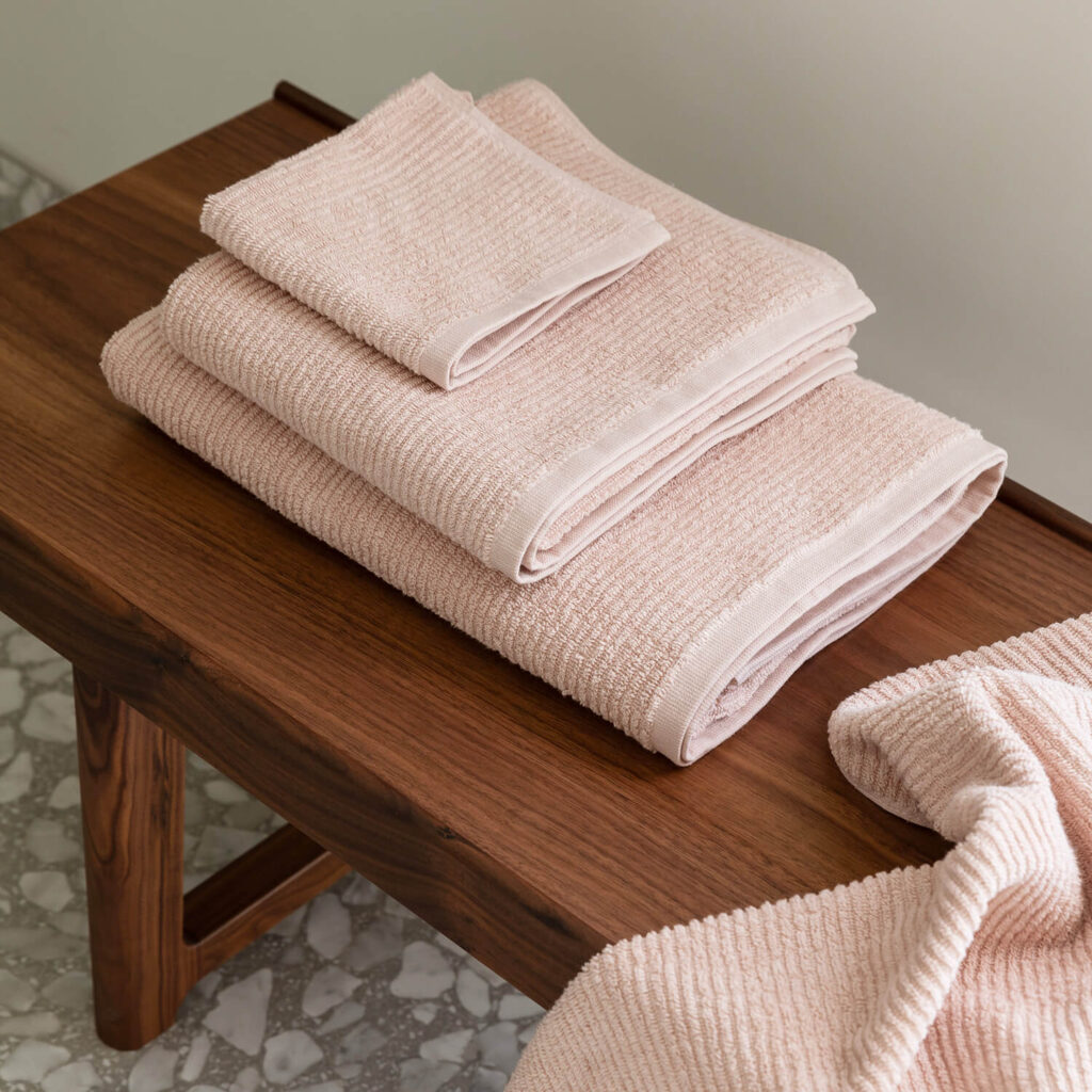 Høie Håndklæder Moment, Duset Rosa