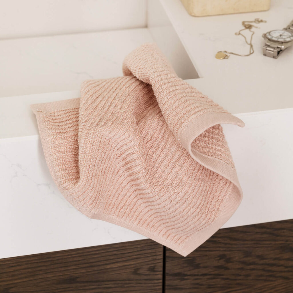 Høie Håndklæder Moment, Duset Rosa