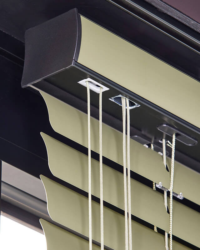 Luxaflex Alu-persienne - grøn closeup