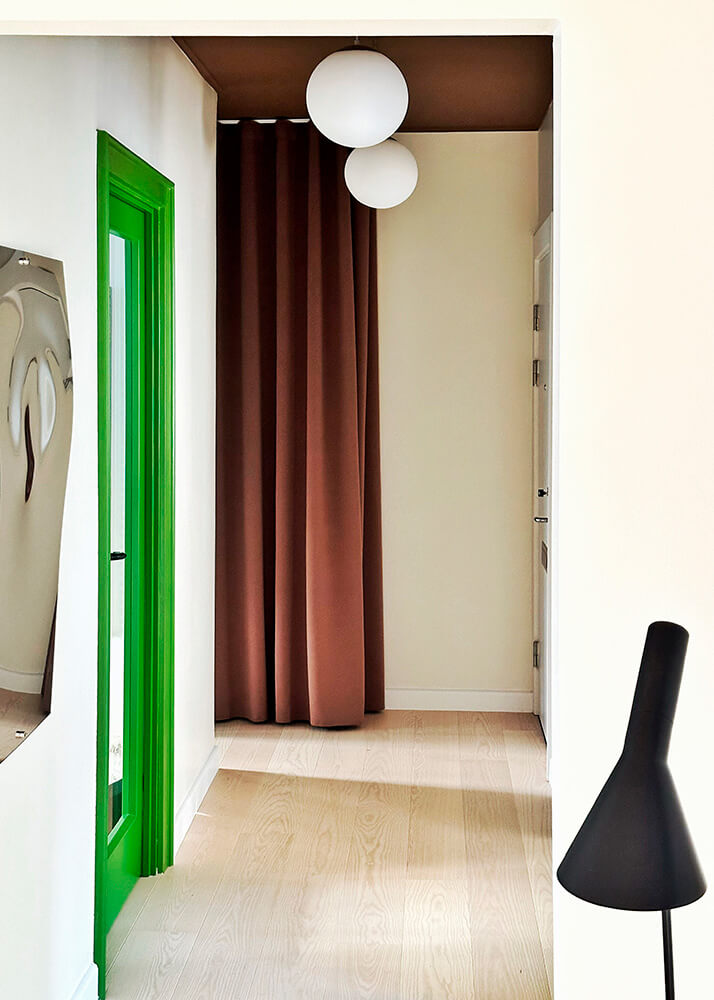 Nybyggerne - case- stofgardiner - mørke gardiner blog