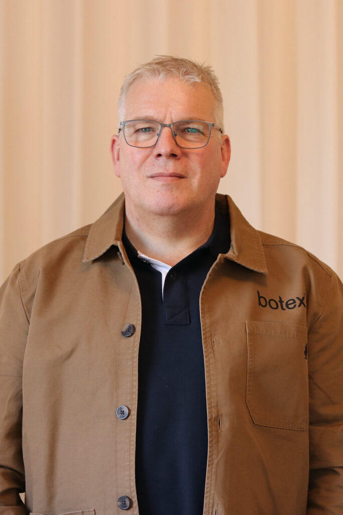 Petur fra Botex Saltangara