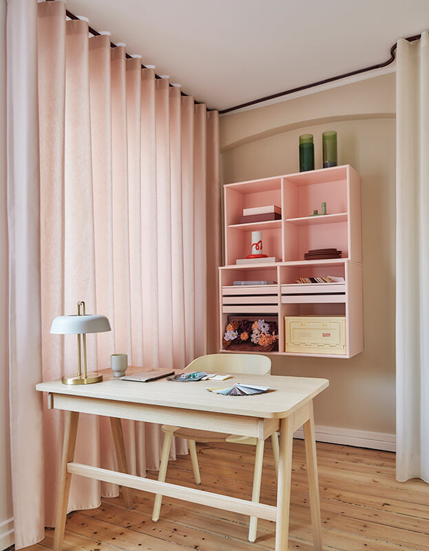 Stilling - Gardinstænger og -skinner - lyserøde stofgardiner