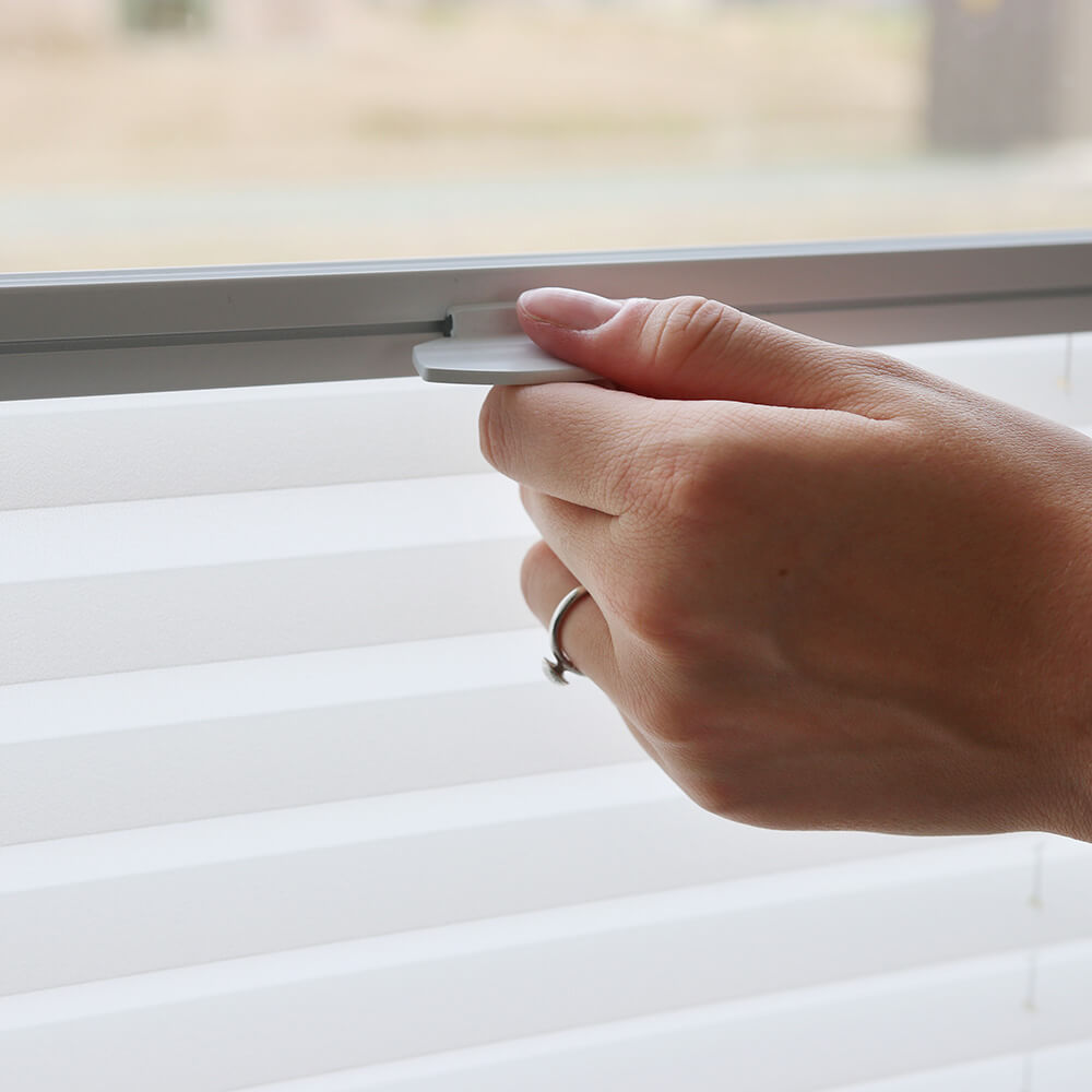 Betjening af plisségardin fra Botex Highline